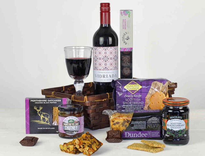 ;Taste of Scotland Gift Tray with Red Wine and Scottish food